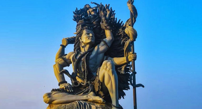 Aazhimala Shiva Temple giant Shiva statue overlooking Arabian Sea Kerala