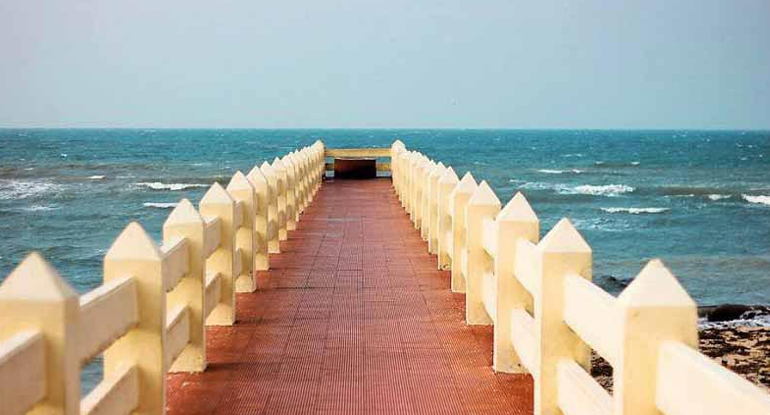 Villoondi Theertham freshwater spring in the sea Rameswaram associated with Lord Rama