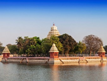 madurai tour and travels Vandiyur Mariamman Teppakulam